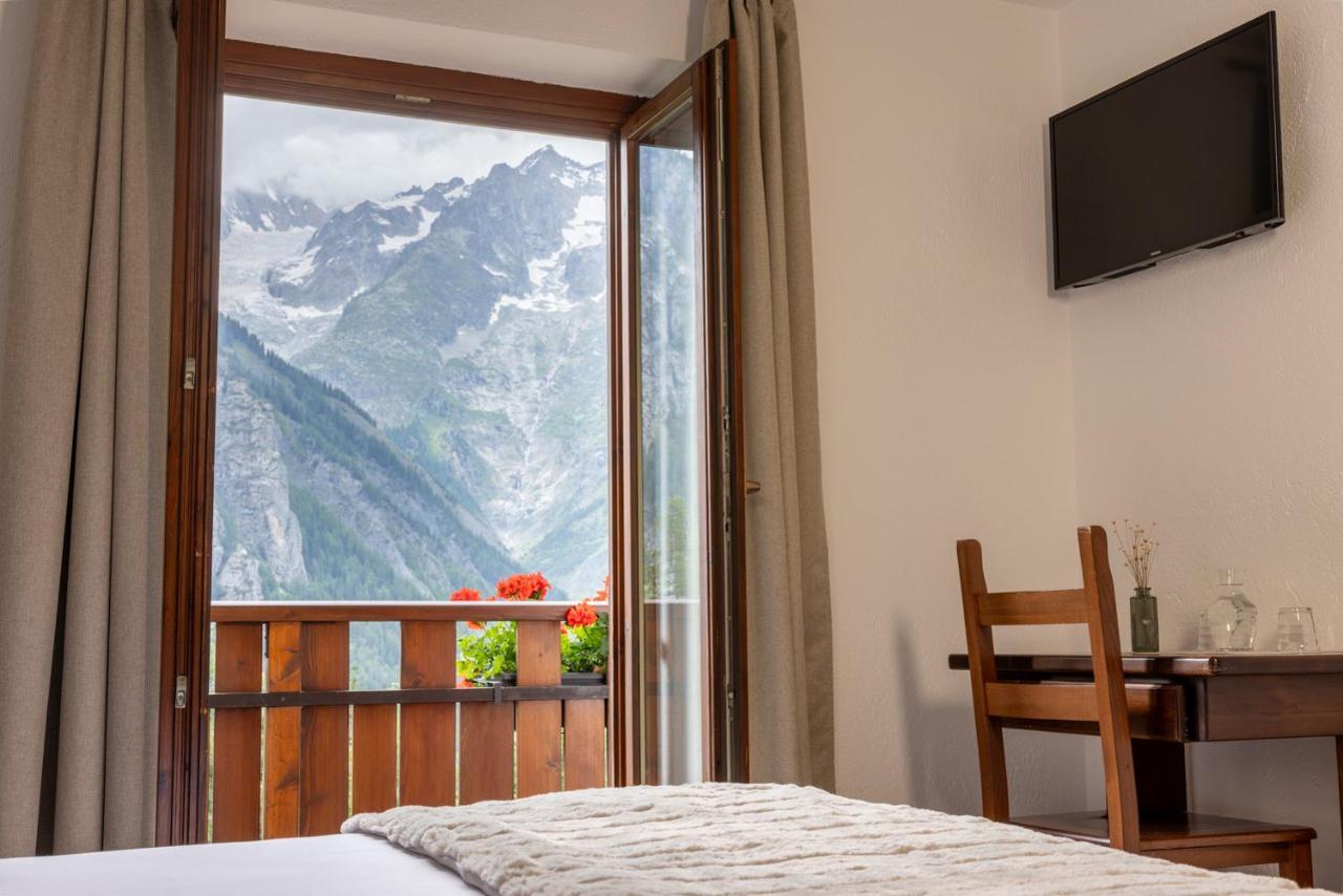 Le Reve Bed & Breakfast กูร์มาเยอร์ ภายนอก รูปภาพ