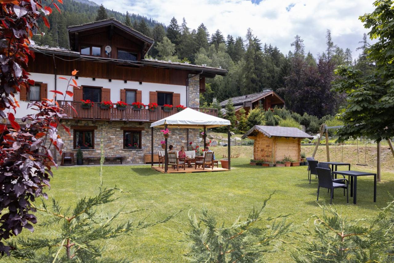Le Reve Bed & Breakfast กูร์มาเยอร์ ภายนอก รูปภาพ