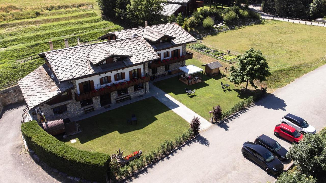 Le Reve Bed & Breakfast กูร์มาเยอร์ ภายนอก รูปภาพ